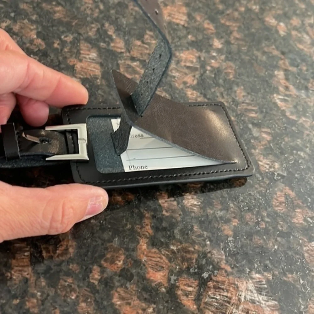 Black leather luggage tag
